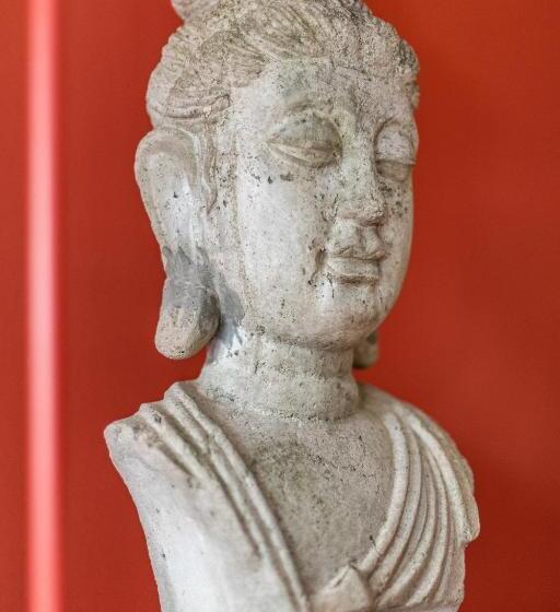 تختخواب و صبحانه La Maison Pavie