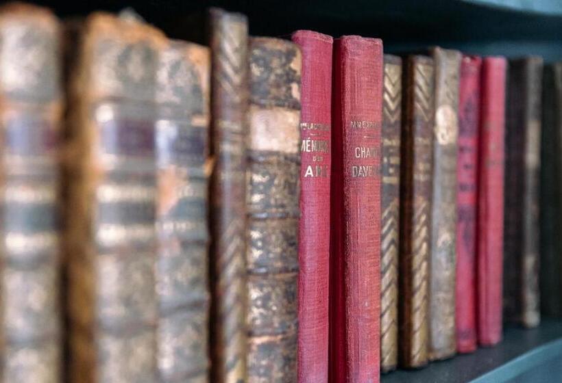 تختخواب و صبحانه La Maison Pavie