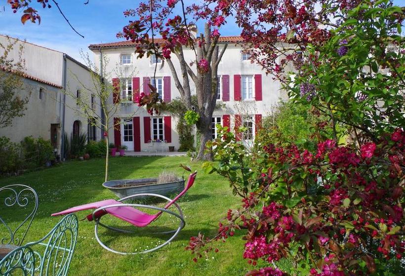 住宿加早餐  Le Logis De La Poupelière