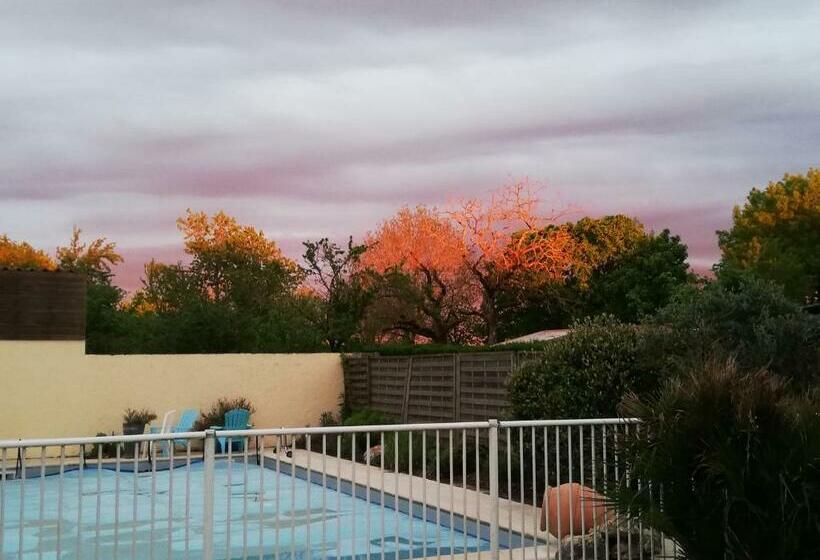 ベッドアンドブレックファースト Les Chenets