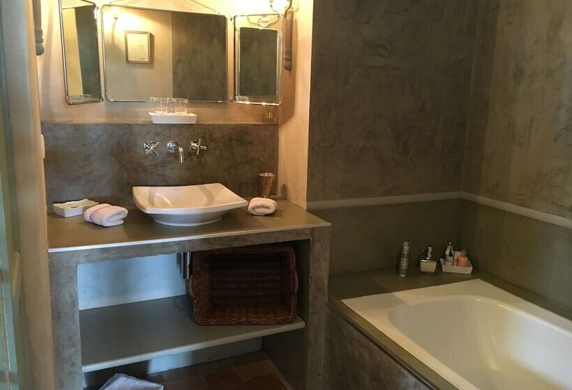 ベッドアンドブレックファースト Les Volets Bleus