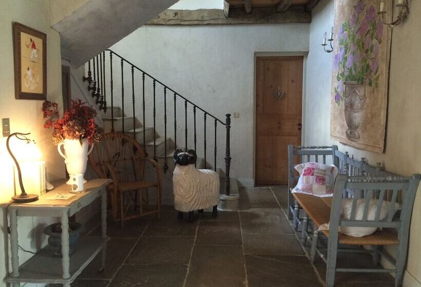 ベッドアンドブレックファースト Les Volets Bleus