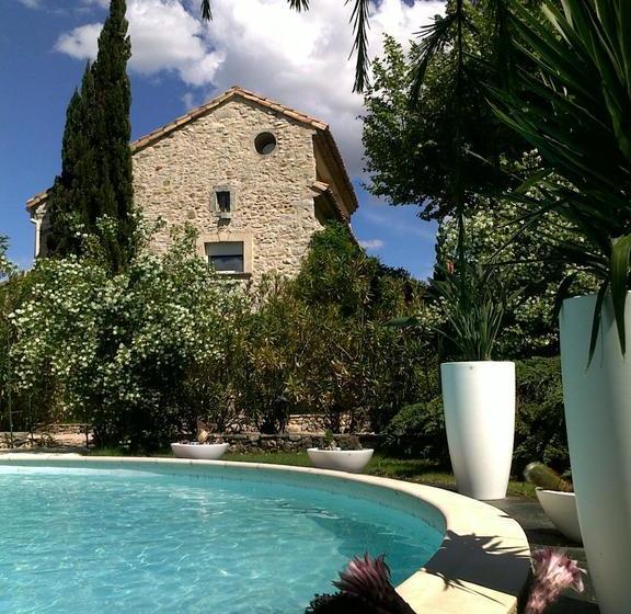 Le Mas De La Treille Bed & Breakfast