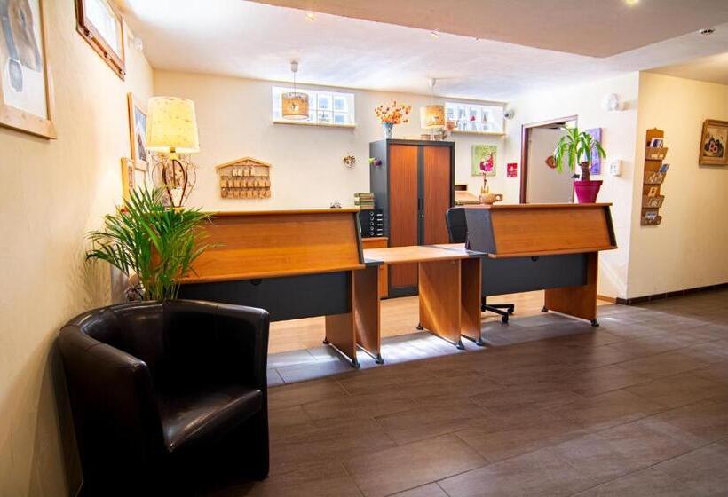 Chalet Hotel La Tarine