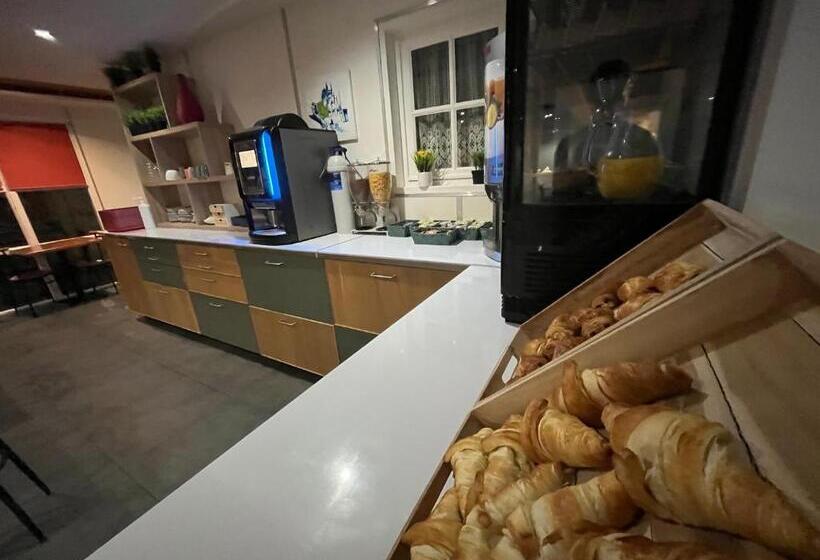 Fasthotel La Roche Sur Yon