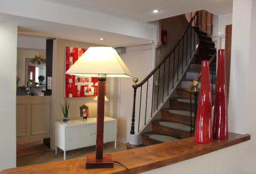 בית מלון כפרי Auberge Des Remparts