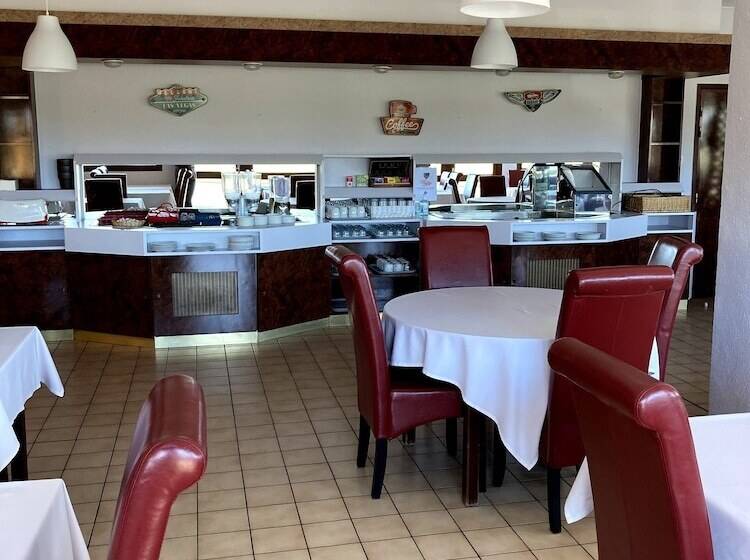 Brit Hotel Essentiel Moulins Avermes