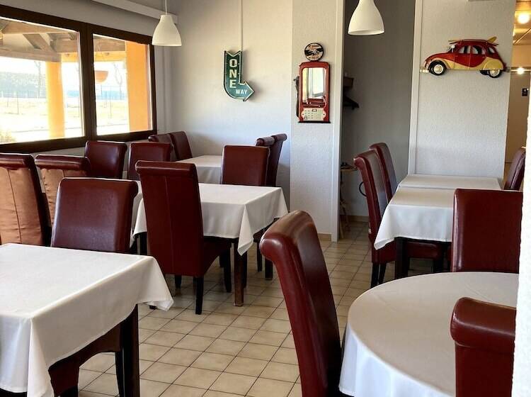 Brit Hotel Essentiel Moulins Avermes