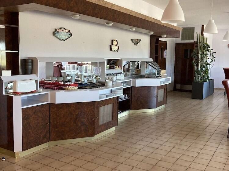 Brit Hotel Essentiel Moulins Avermes