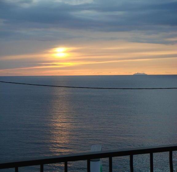 호텔 Calavita Rooftop & Spa