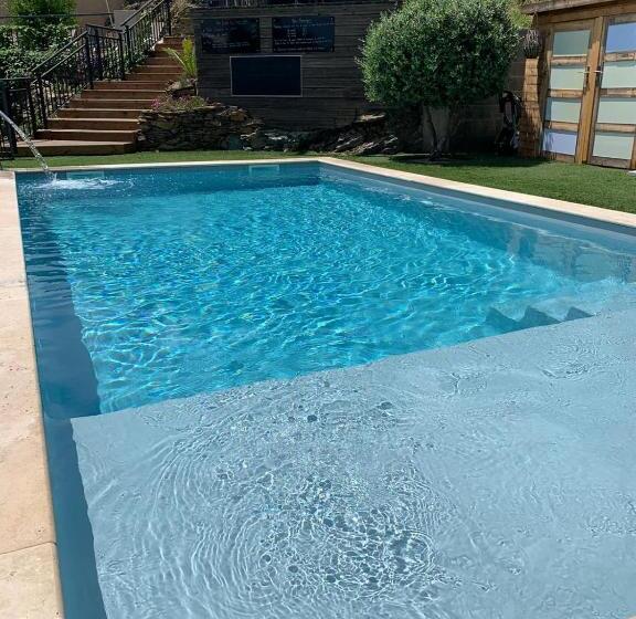 호텔 Calavita Rooftop & Spa