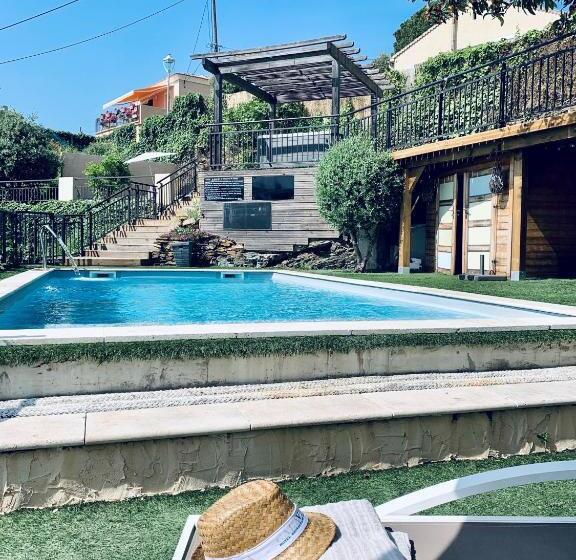 호텔 Calavita Rooftop & Spa