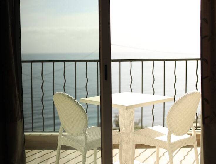 호텔 Calavita Rooftop & Spa