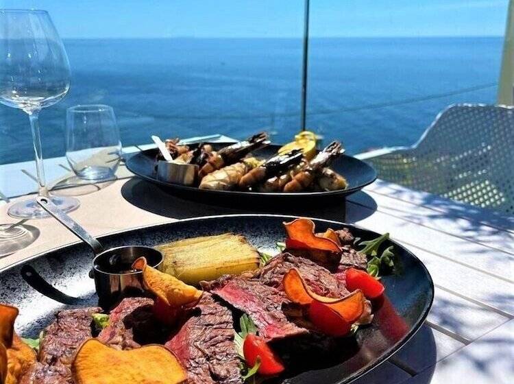 호텔 Calavita Rooftop & Spa