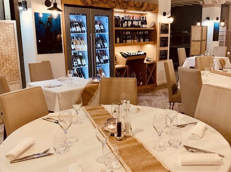 호텔 Calavita Rooftop & Spa