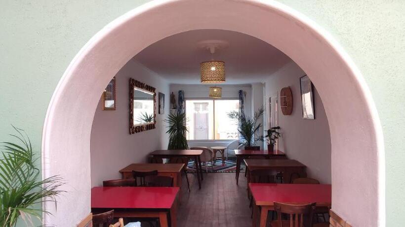 فندق & Cantine De La Plage