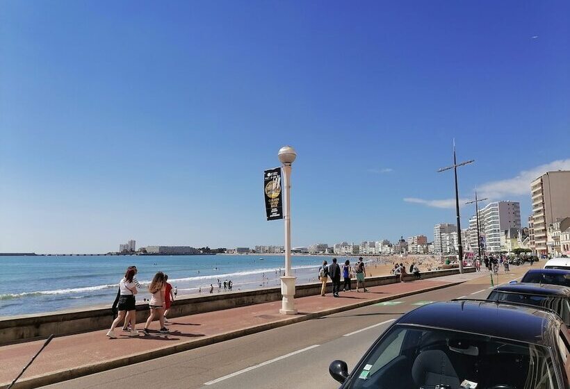 فندق & Cantine De La Plage