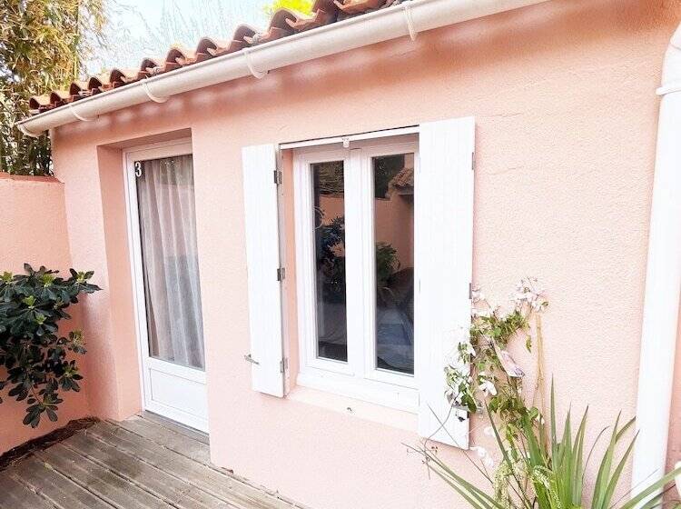 فندق & Cantine De La Plage