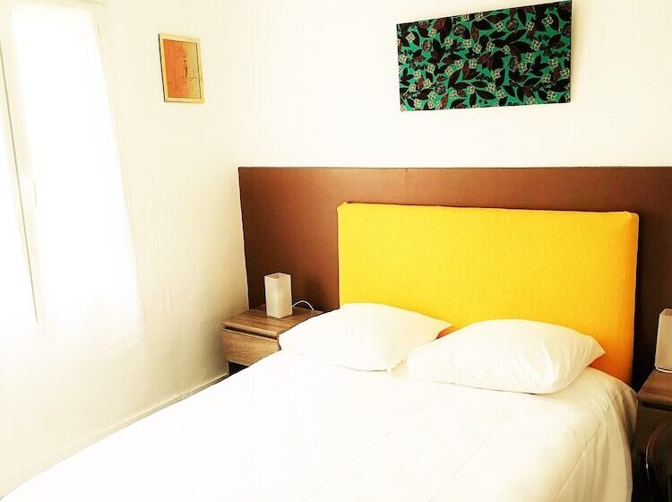 فندق & Cantine De La Plage