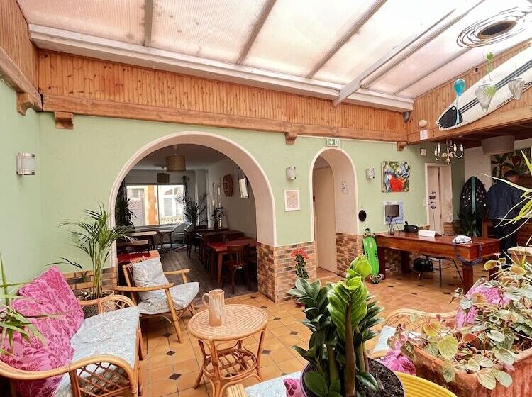 فندق & Cantine De La Plage