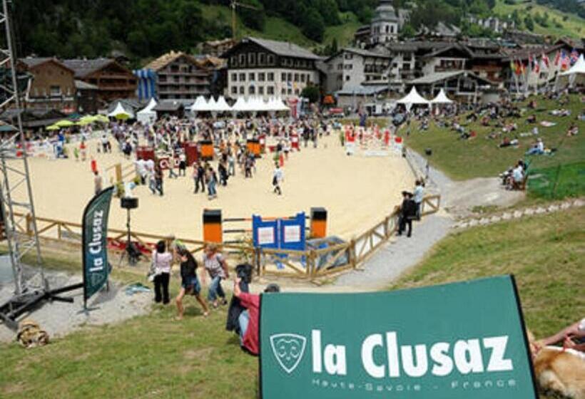 فندق Chalet Hôtel Du Borderan