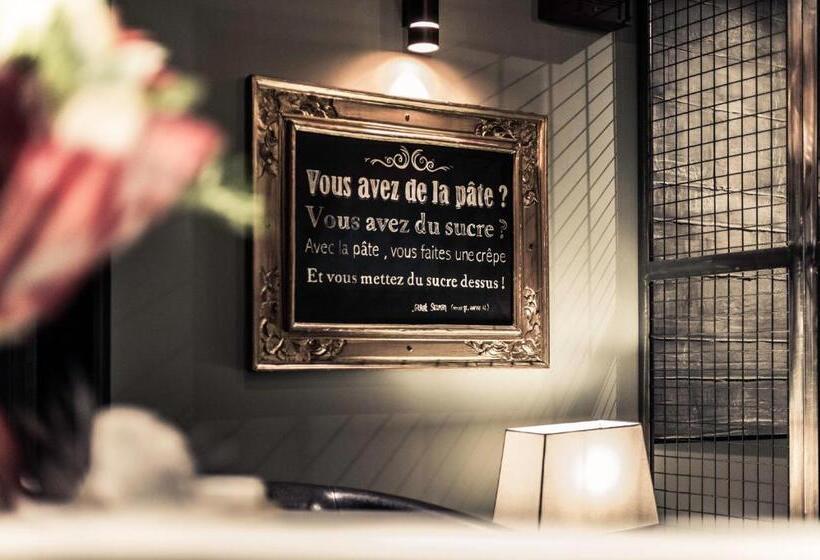 ホテル Chamois Lodge