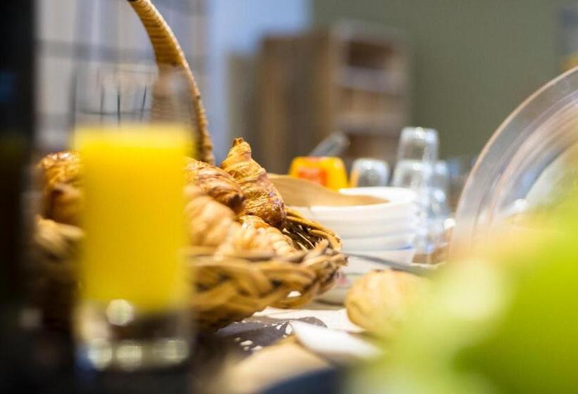 ホテル Chamois Lodge