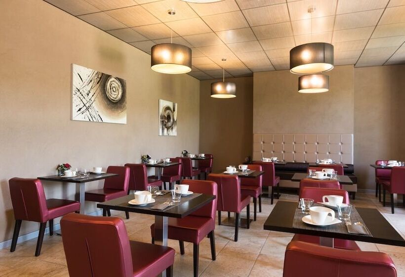 호텔 Château De La Falque, The Originals Relais