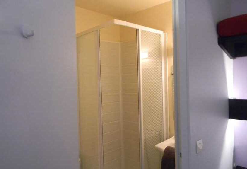 בית מלון כפרי Class Hôtel