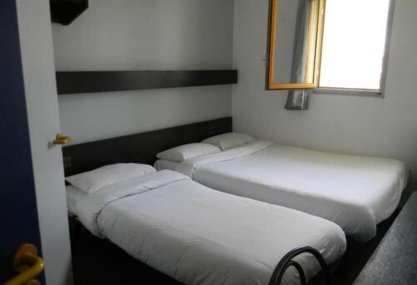 בית מלון כפרי Class Hôtel