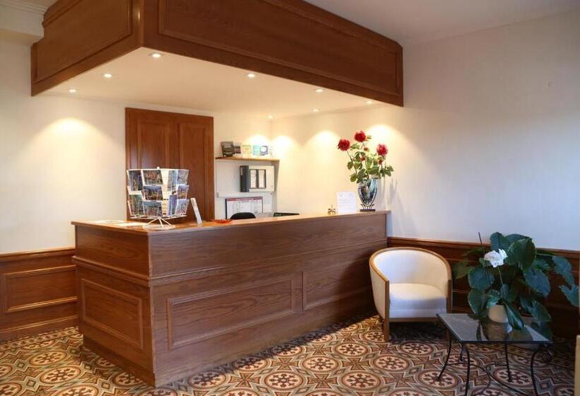 فندق De La Darse