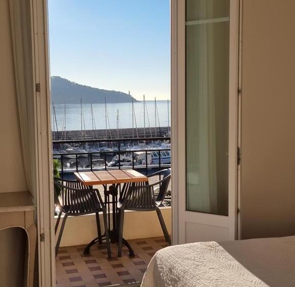 فندق De La Darse