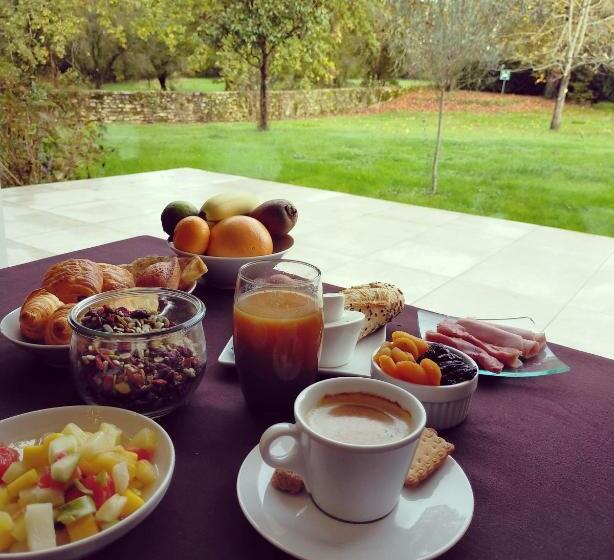 בית מלון כפרי De La Marine