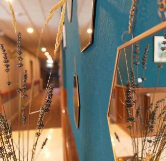 בית מלון כפרי De La Marine