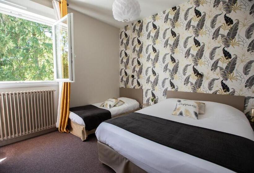 هتل De La Pommeraie