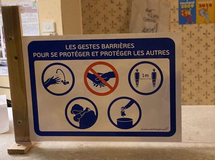 Отель De La Tour