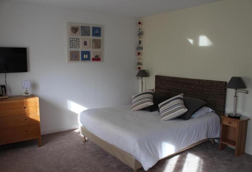 ホテル Des Falaises