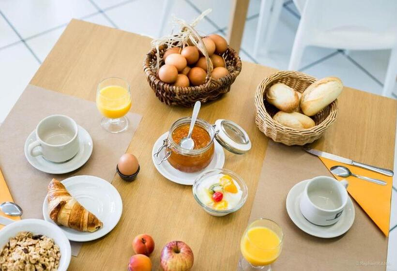 호텔 Domaine De Garabaud