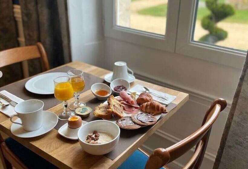 בית מלון כפרי Domaine De Presle Saumur, The Originals Relais