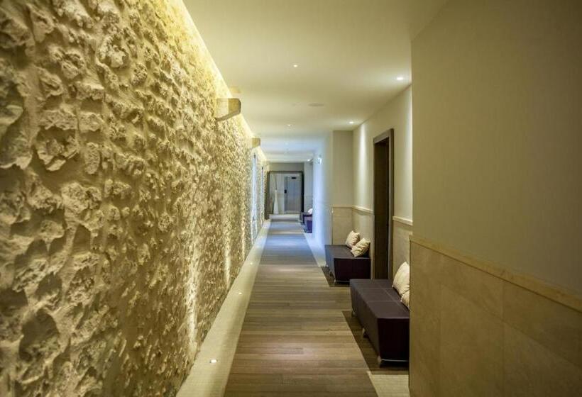 هتل Domaine De Verchant & Spa   Relais & Châteaux