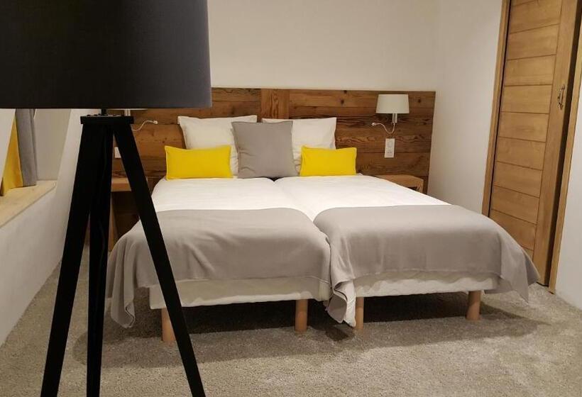 Отель Du Clocher