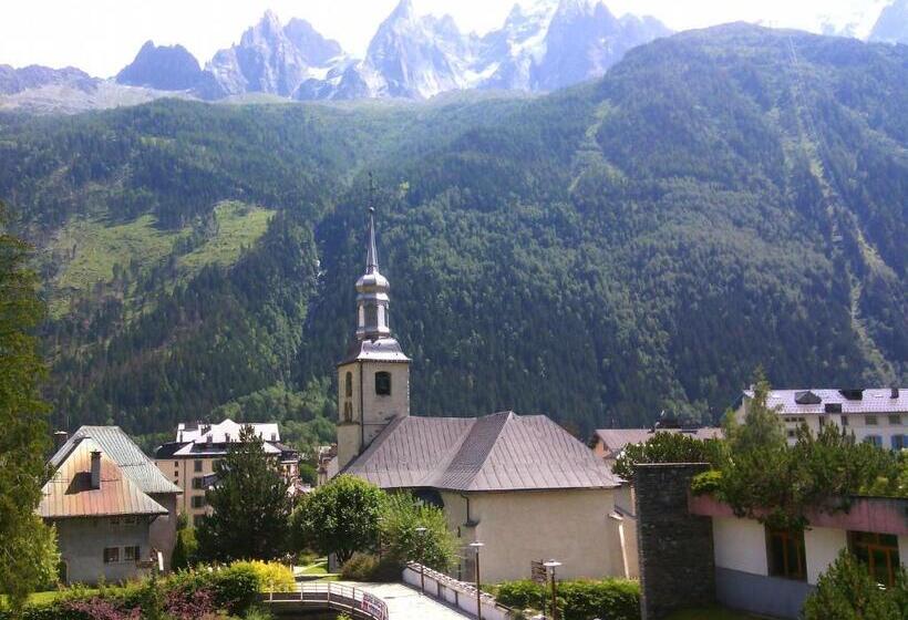 Отель Du Clocher