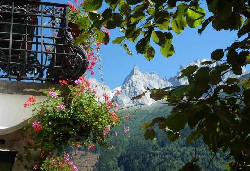 Отель Du Clocher