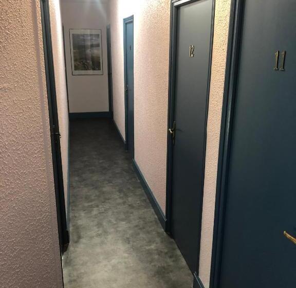 בית מלון כפרי Escal Hôtel