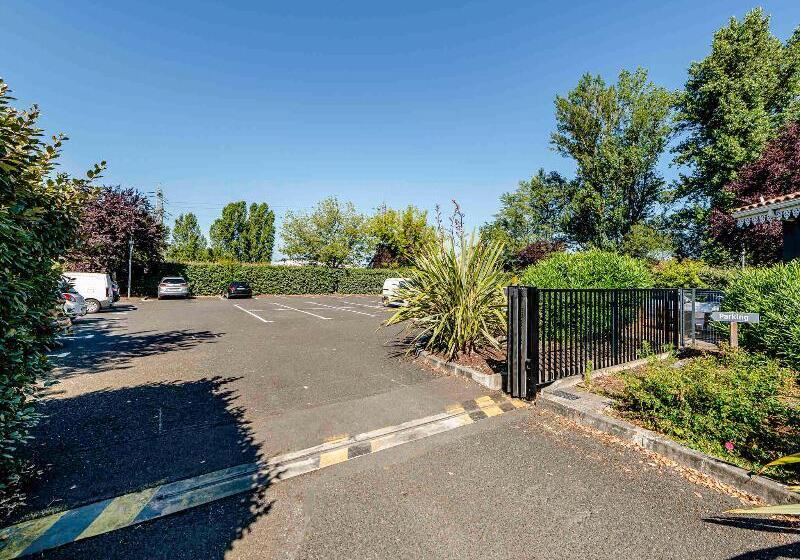 Greet Hotel Bordeaux Floirac Arena