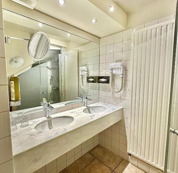 Hostellerie De Bretonnière   Groupe Logis Hotels