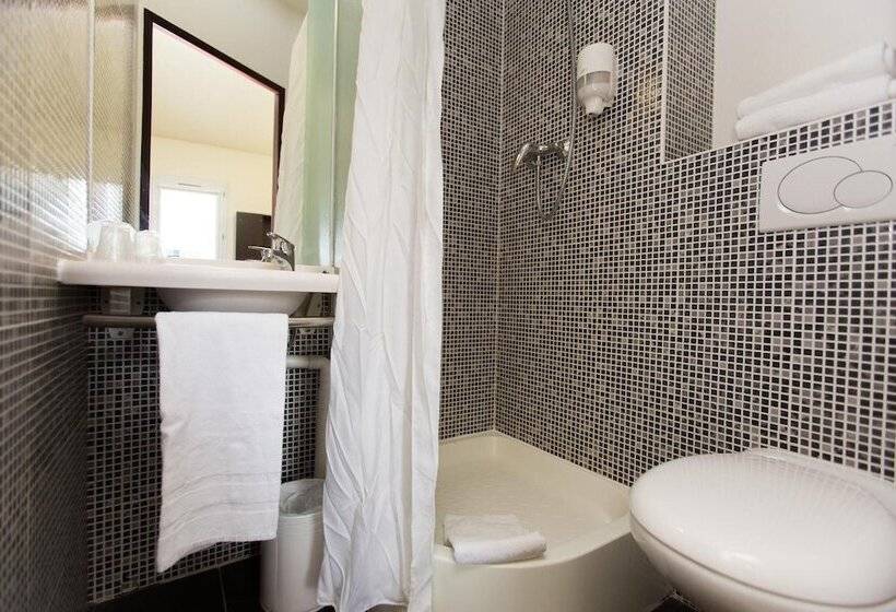 בית מלון כפרי Hôtel Akena De Clermont Creil