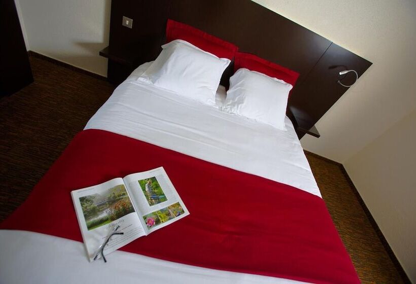 בית מלון כפרי Hôtel Akena De Clermont Creil