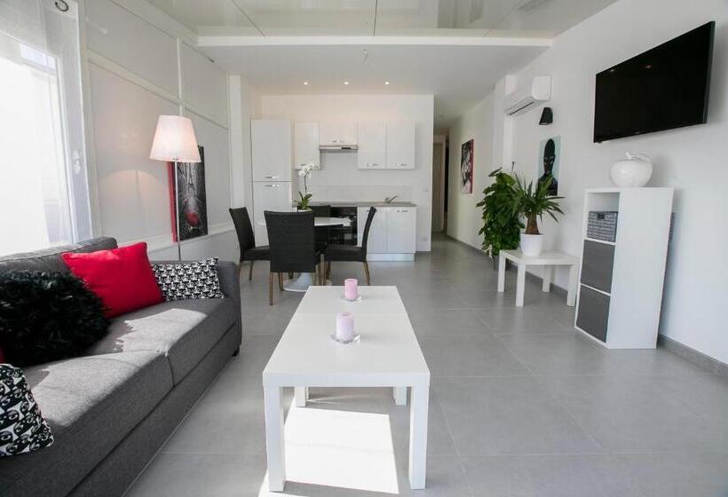 Le Grand Large Bord De Mer Hotel & Appartements