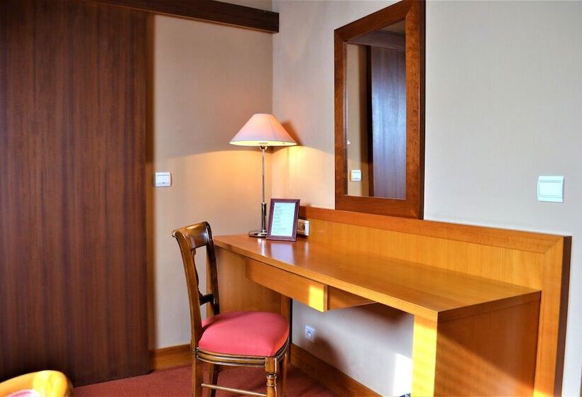 فندق Hôtel Aux Chants Des Oiseaux